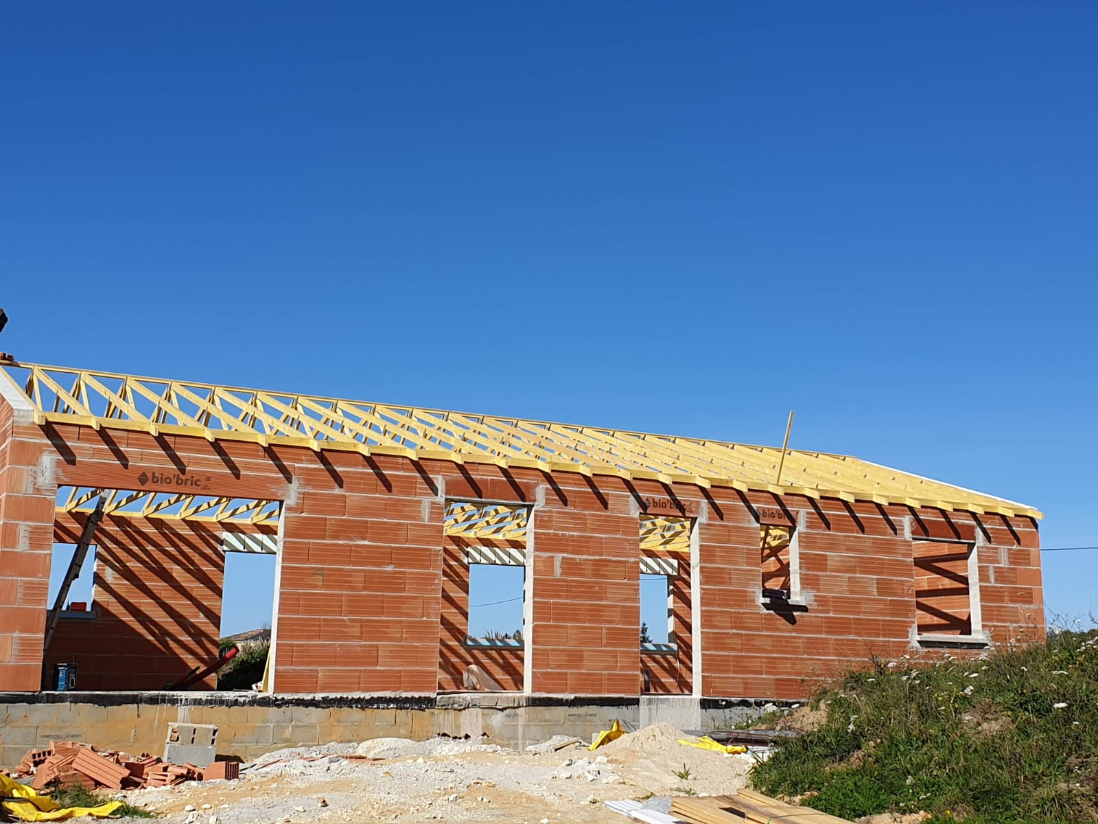 Pose charpente industrielle sur maison individuelle sur Talence