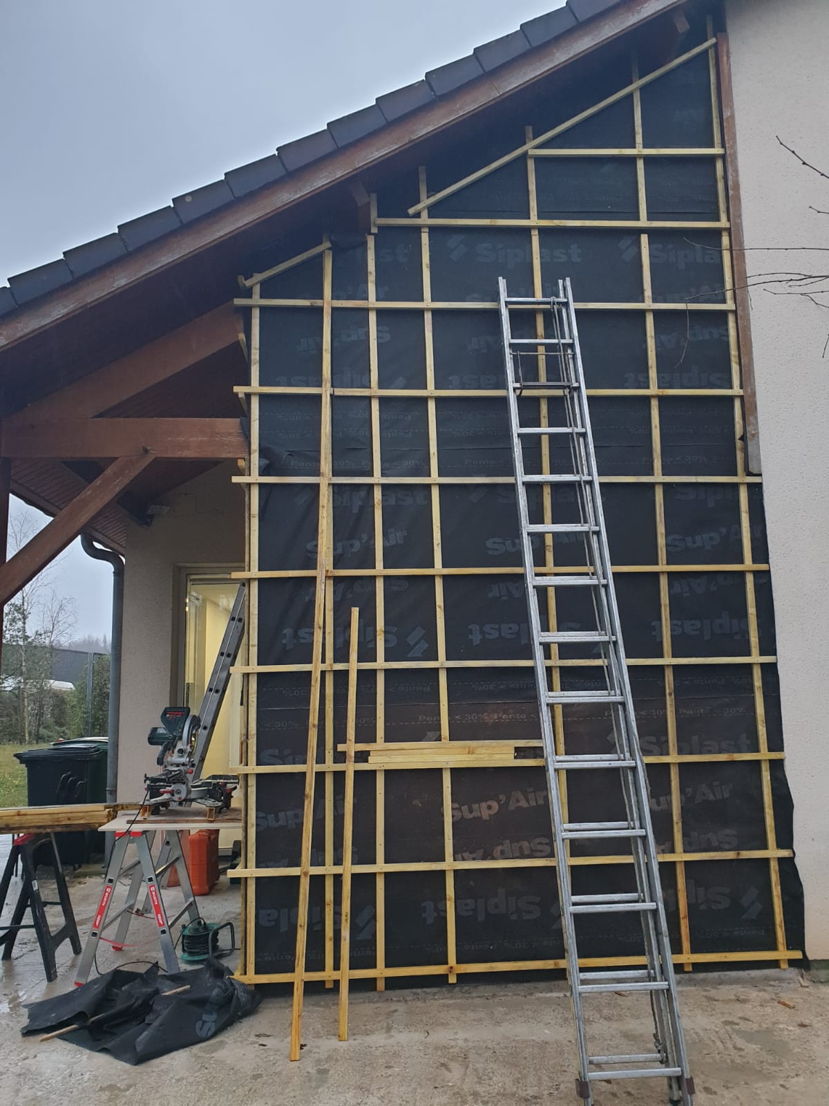 Préparation façade pour bardage à Andernos
