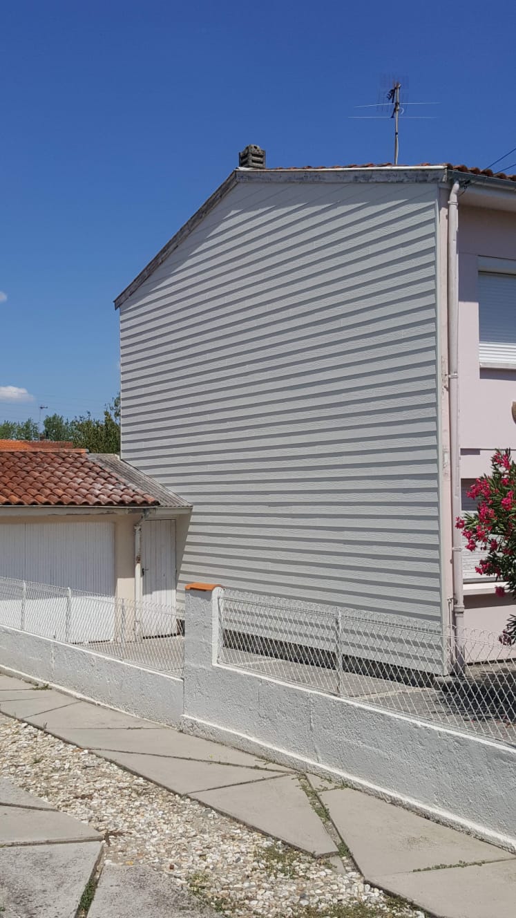 Façade d'un bardage en clin fibro ciment à Bordeaux