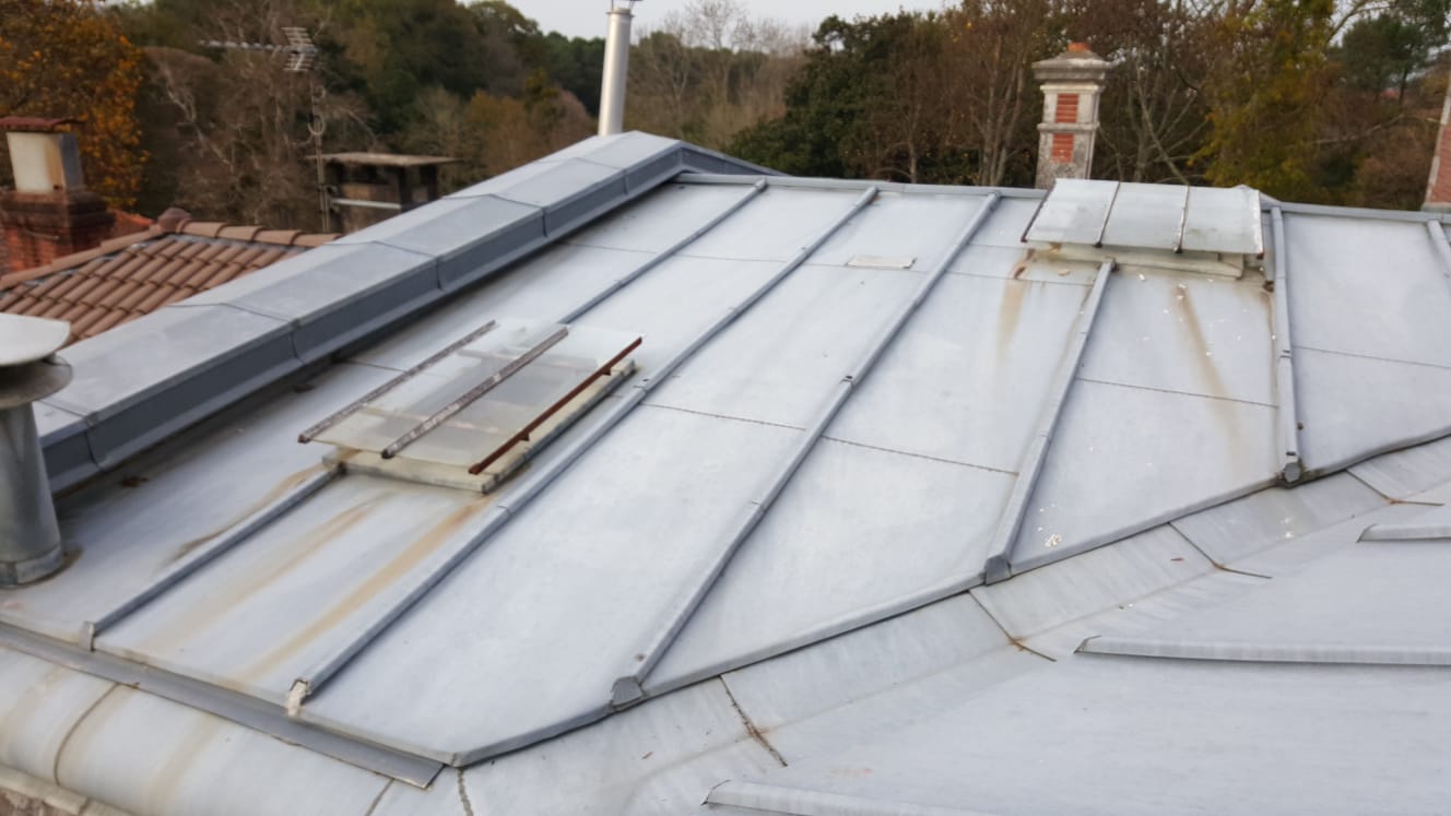 Couverture à tasseaux avant rénovation sur St Médard en Seignanx